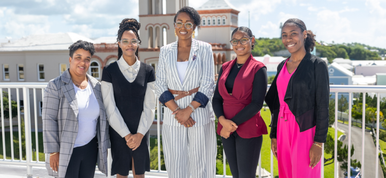 Minister_Lightbourne_Summer_interns